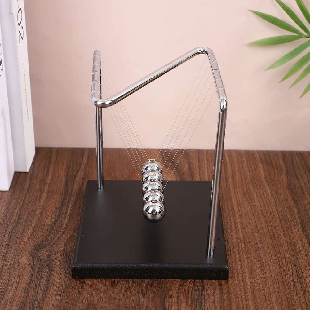 N Shaped Newton's Cradle Balan - Home Office Tech Gadgets recension och pris